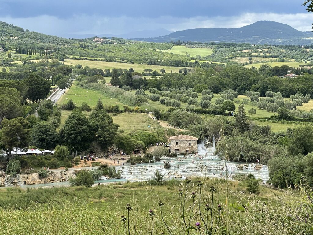 Saturnia Terme - heiße Schwefelquelle