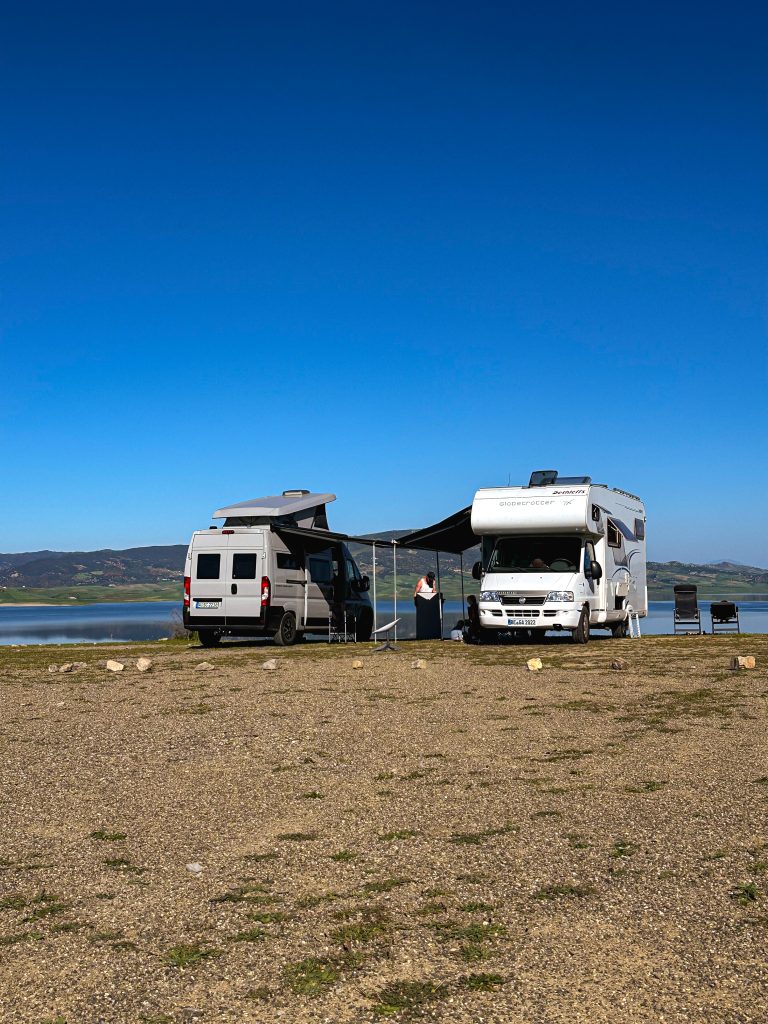 Freistehen in Marokko Al Whada Stausee