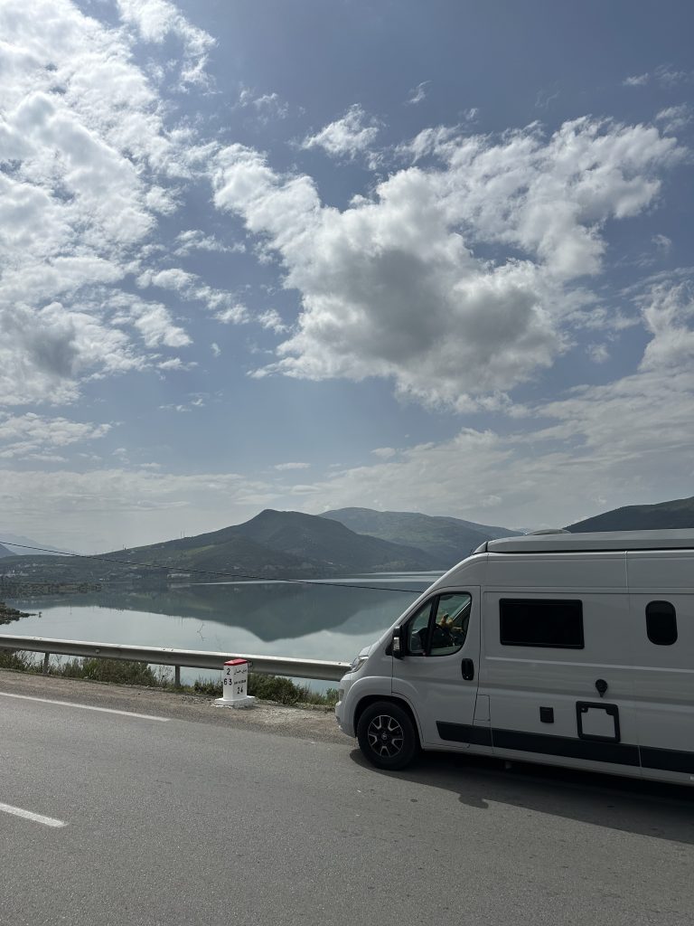 Stausee Marokko Pössl Camper