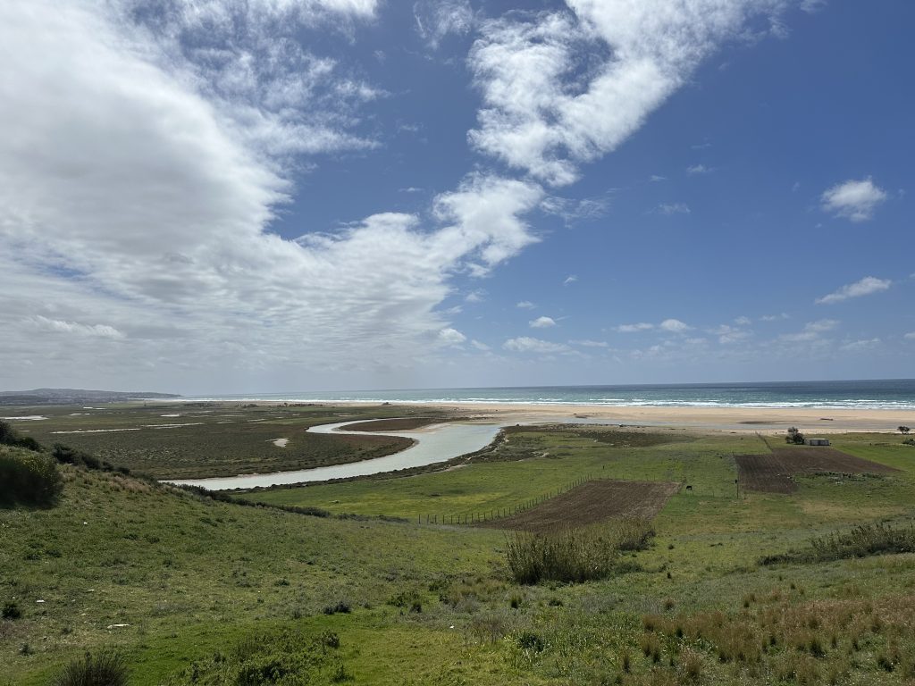 Strand bei Briech mit Oued Ghrifa jpeg