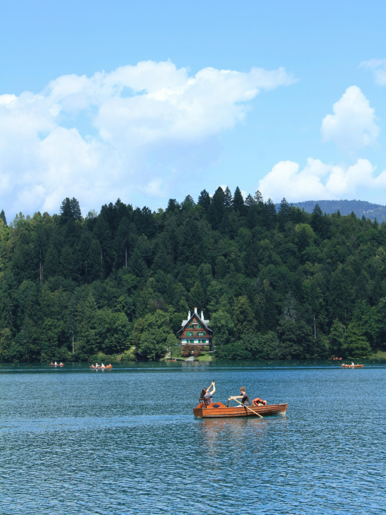 Bleder-See-Ruderboot