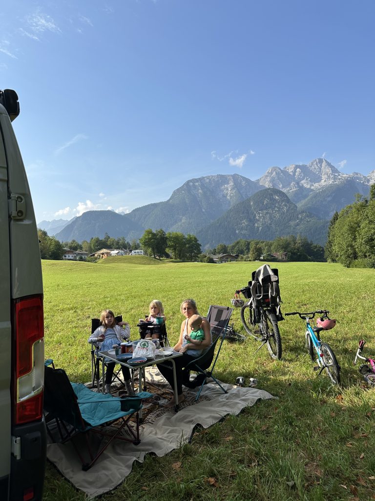 Ausblick beim Frühstück auf Bauernhof