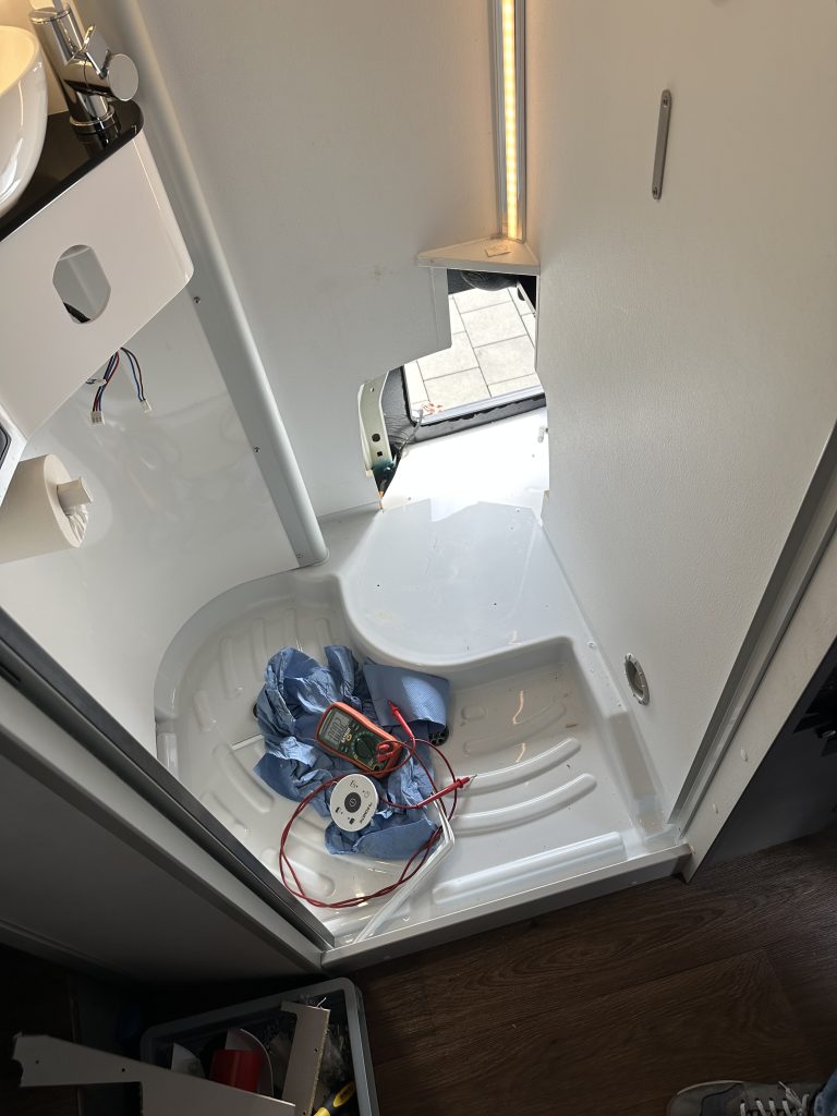 Dometic Chemietoilette ausgebaut Pössl